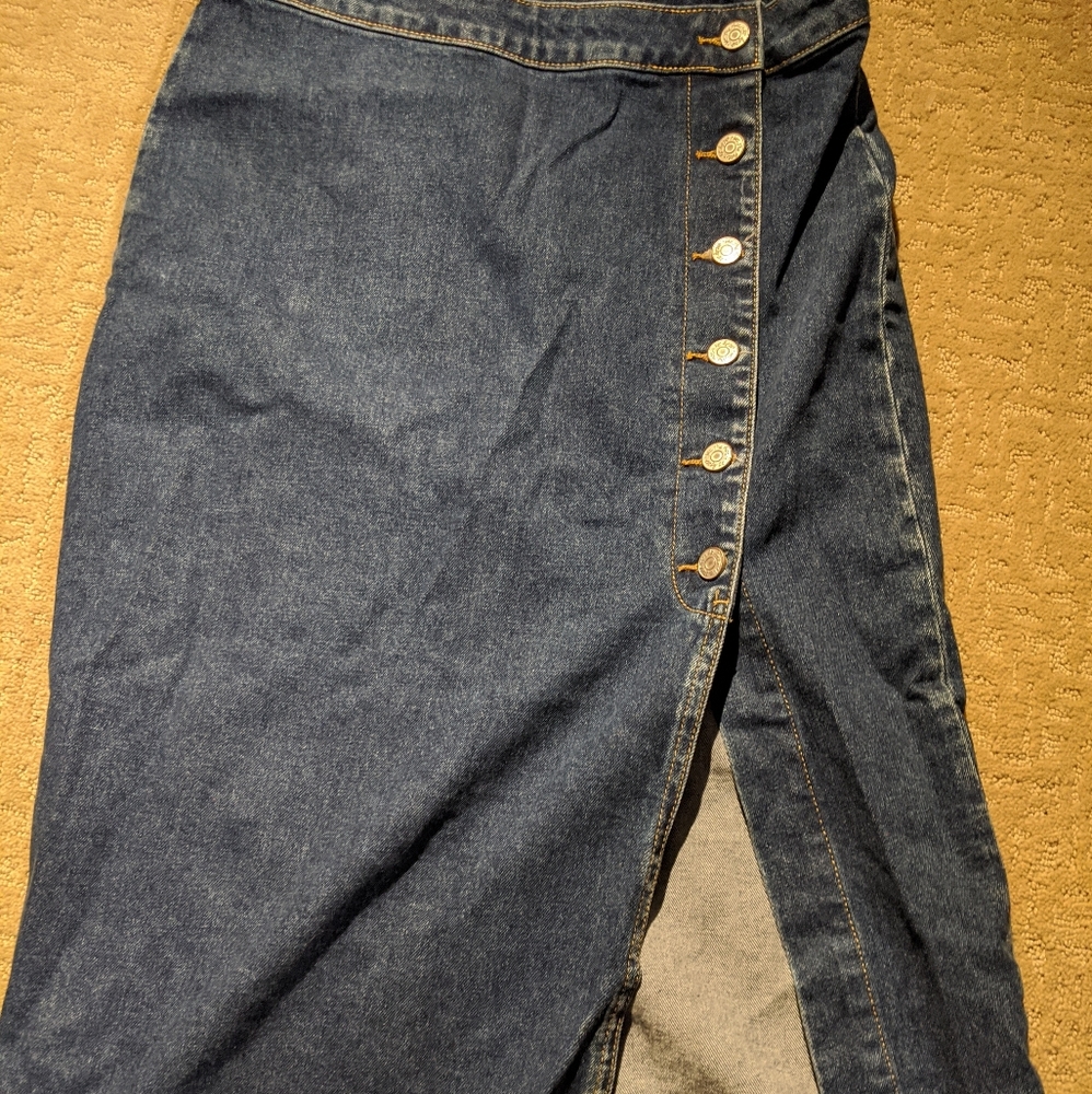 Free people button down Denim Jean skirt size 6
